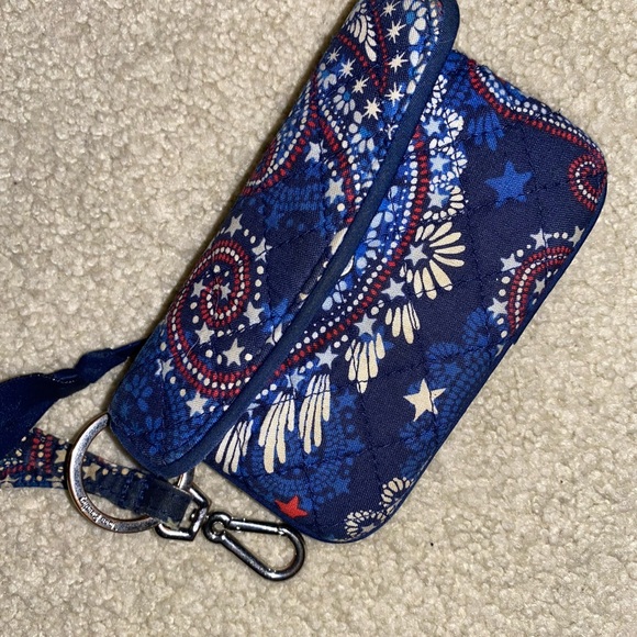 Vera Bradley card wallet - Picture 3 of 3